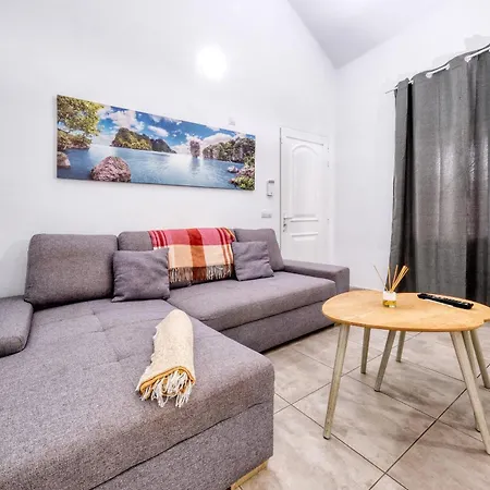 Luxury Next To The Beach-playa Roca Costa Teguise